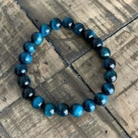 8mm Blue Tigers Eye Stretch Bead Bracelet - Picture 2 of 3